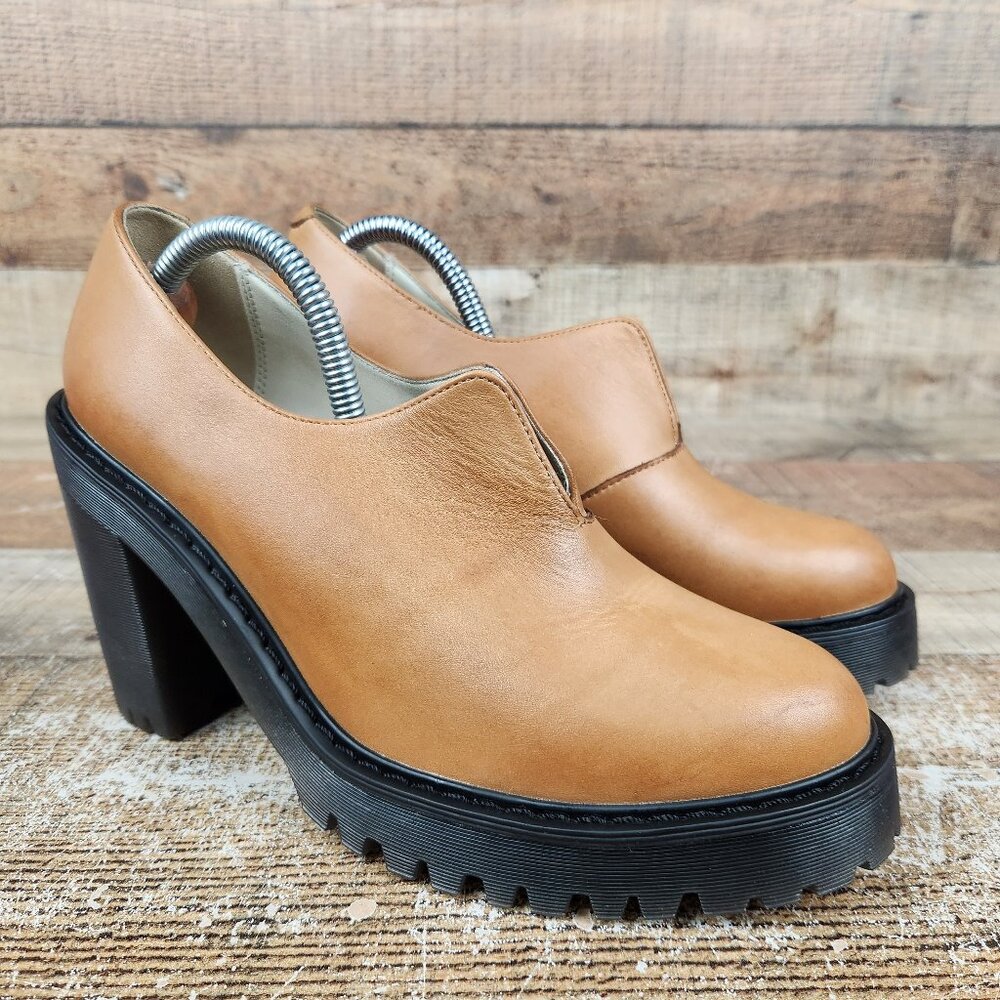 Dr Martens Cordelia Women's Size 8 Tan Brown Leather Chunky Heels Slip On Boots